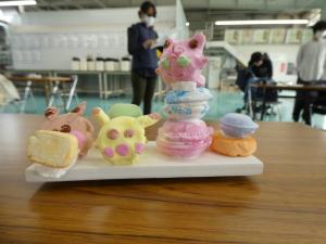 参加者が作ったデコスイーツの写真