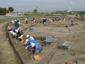 写真３山王遺跡の調査