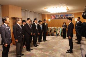 井原高等学校男子新体操部 表敬訪問