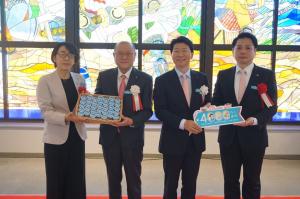 ノベルティ贈呈