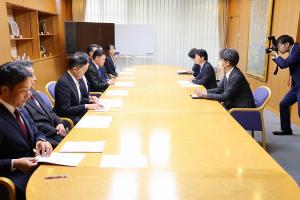 県議会交通政策推進議員連盟からの要望