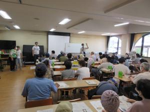 出前出展の様子1