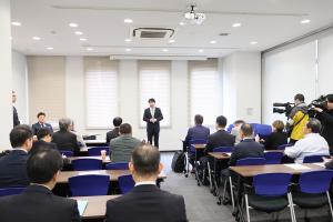 ベトナム訪問団出発式・チャーター便利用者お出迎え