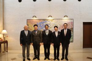 訪問〔在ベトナム日本国大使館〕