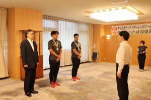 ソフトボール世界大会優勝 平林金属男子ソフトボール部 日本代表選手 表敬訪問