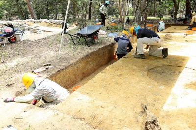 備中国分尼寺跡＿発掘調査の様子