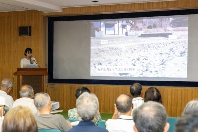 福田湯田遺跡の報告と会場の様子