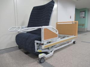 離床支援マルチポジションベッド