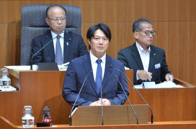 秋山 正浩議員