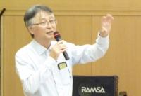 講師１