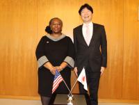 駐大阪・神戸米国総領事が知事を表敬訪問した際の写真