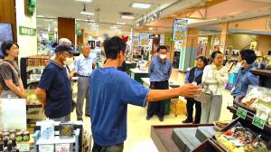 コーナー設置のための打ち合わせの様子