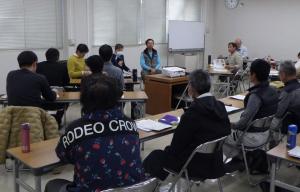 意見交換がなされる様子