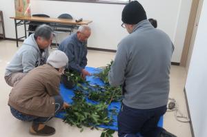 ベテラン生産者による束作りの実績