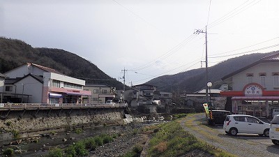 川上町中心部