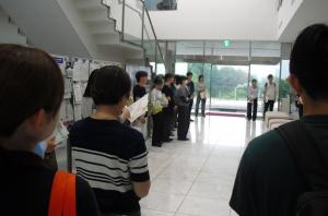 所内見学の様子