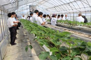 三徳園ほ場を見学