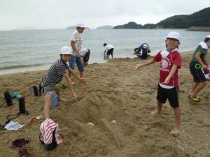 海岸と子ども