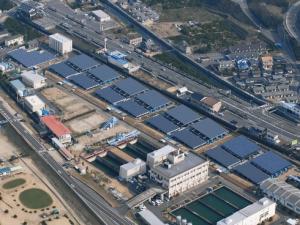 西之浦浄水場太陽光発電システムの写真