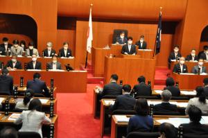 県議会議場