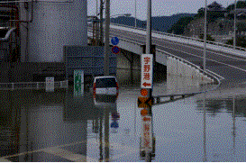 （県）田井新港線　跨線橋取付部