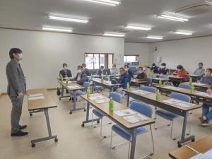 祝辞を述べる真庭農業普及指導センター所長