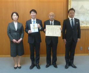 知事との記念写真