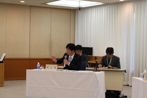 中国地方知事会議の様子