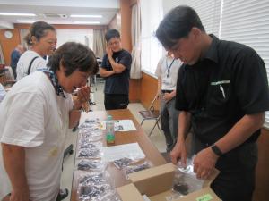 各種ぶどうの乾燥品の違いに興味津々
